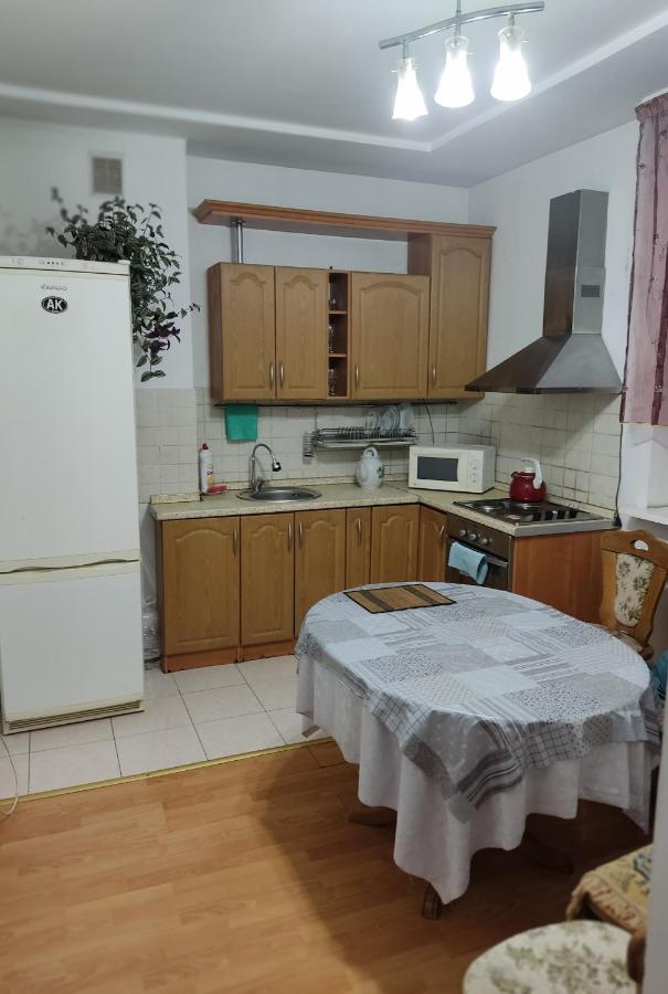 Xxx.Ata 2 Apartamento Almatý Exterior foto